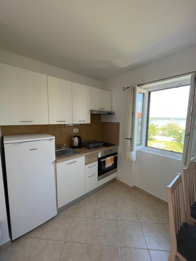 Oaza Apartment Nerezine Ngoại thất bức ảnh
